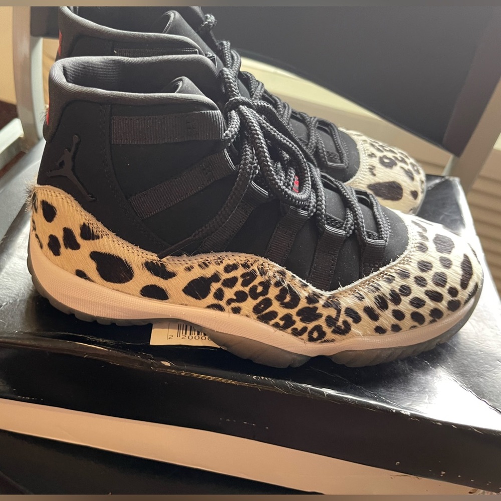 Jordan Retro 11 Animal Instinct 2021 size 7